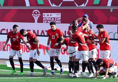 برأسيه ياسر إبراهيم.. منتخب مصر يعيد التقدم على بنين