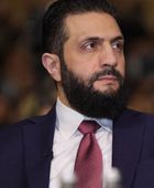 الشرع يتجول في شوارع دمشق بعد أنباء عن اغتياله