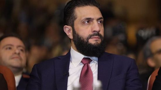 الشرع يتجول في شوارع دمشق بعد أنباء عن اغتياله