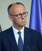 ميرتس يطالب زيلينسكي بوقف نزوح الأوكرانيين لأوروبا