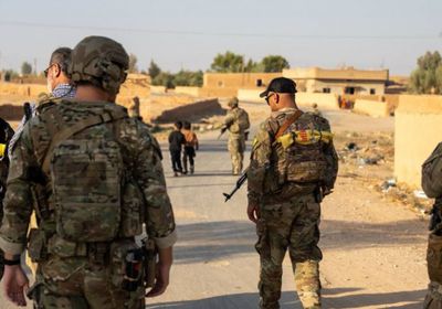 قسد تستهدف نقاطًا أمنية سورية بريف دير الزور