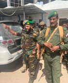 قائد حزام عدن يزور وحدة حماية الأراضي في العاصمة