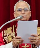 بابا الفاتيكان: الحرب أصبحت موضة العصر