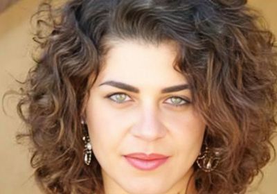 النيابة تبدأ التحقيق في بلاغ الفنانة منى هلا بتهمة السب في خلاف مروري بالجيزة