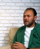 محمد علي رزق يكشف تفاصيل نجاته من حادث سير على طريق الواحات