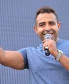 محمد عدوية يطرح أحدث أغانيه "وقت السلام" ويكشف عن مفاجآت موسيقية قادمة