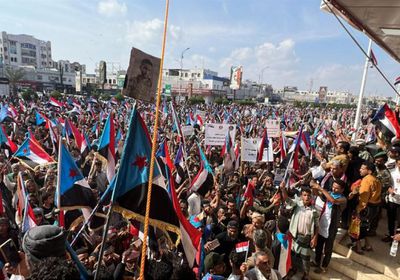 آلاف المتظاهرون في عدن يطالبون باستعادة دولة الجنوب