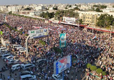 الرئيس الزُبيدي في نظر الجنوبيين..بطل قومي في زمن التحولات الكبرى