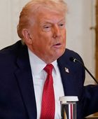 ترامب يهدد بفرض رسوم جمركية على معارضي ضم غرينلاند