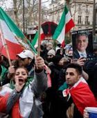 معارض إيراني يدعو المواطنين لرفع أصوات غضبهم واحتجاجهم