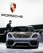 مبيعات بورشه تسجل أعمق تراجع منذ عام 2009