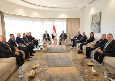 رئيس المخابرات المصرية يستقبل رئيس اللجنة الوطنية الفلسطينية لإدارة غزة