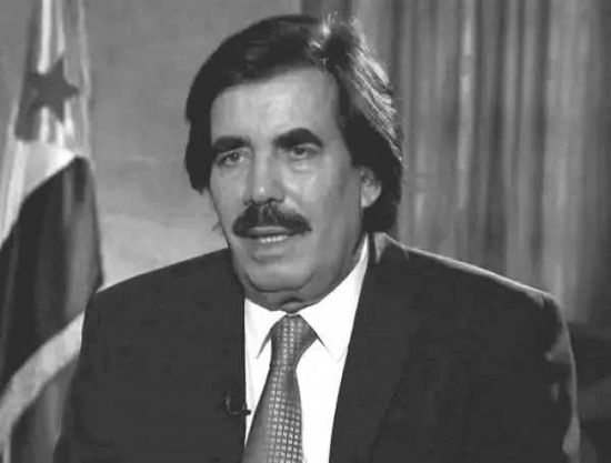 الرئيس الزُبيدي ينعي رحيل علي سالم البيض