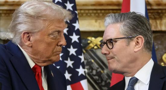 رئيس الوزراء البريطاني: ترامب مخطئ بفرض رسوم جمركية بسبب غرينلاند