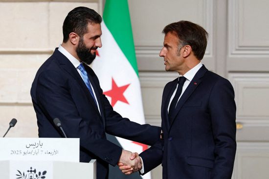 الرئيس الفرنسي يجري اتصالاً هاتفياً بنظيره السوري