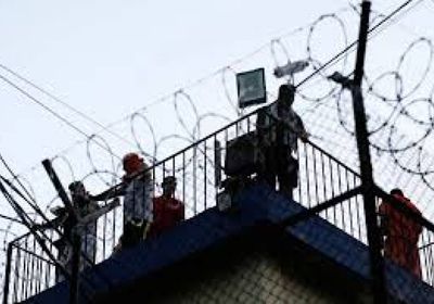 شرطة جواتيمالا تستعيد السيطرة على سجن من ثلاثة جرى احتجاز رهائن فيها