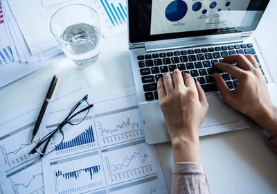 تراجع معدلات النجاح في اختبار المحلل المالي المعتمد