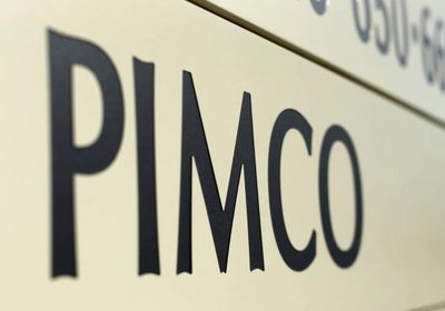 بيمكو تقلص استثماراتها في الأصول الأمريكية بظل سياسات ترامب