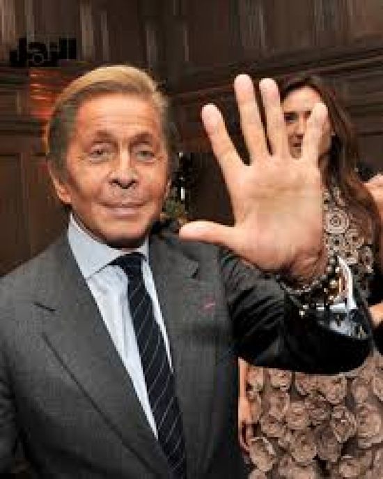 رحيل فالنتينو جارافاني.. "إمبراطور الموضة" يودع العالم عن 93 عاماً