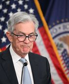 باول يكسر التقاليد ويحضر جلسة محاكمة ليزا كوك