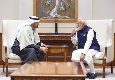 "مودي" يغرد: سُررت باستقبال رئيس الإمارات في نيودلهي