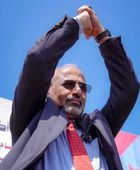 الشعب يجدد التفويض للزُبيدي.. الافتراءات لن تسقط رمز الجنوبيين