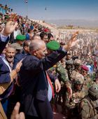 فبركات مكشوفة أمام إرادة الجنوب.. الرئيس الزُبيدي قائد مفوَّض بثقة شعبية راسخة