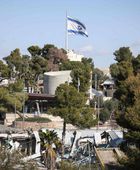 السلطة الفلسطينية تندد بعمليات الهدم داخل مقر الأونروا بالقدس الشرقية