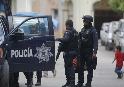 المكسيك تسلم الولايات المتحدة 37 مجرمًا