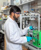 فريق بحثي من نيويورك أبوظبي يطور بلورات عضوية