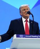 ترامب يؤكد: لن نستخدم القوة العسكرية للحصول على جزيرة جرينلاند