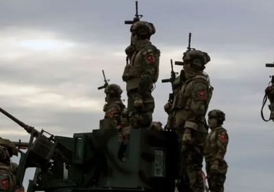 العراق: تسلمنا الدفعة الأولى من الإرهابيين المعتقلين في سوريا