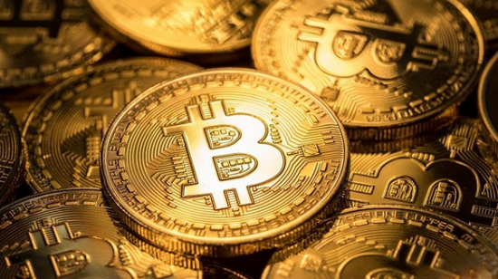 البيتكوين تكسر حاجز 88 ألف دولار هبوطاً وسط نزيف صناديق الاستثمار