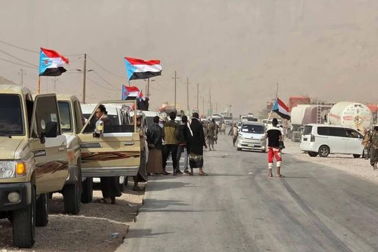 موكب أبناء شبوة ينطلق إلى عدن للمشاركة بمليونية "الثبات"