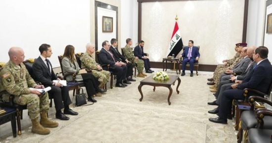 رئيس الوزراء العراقي وقائد سنتكوم يبحثان الوضع الأمني في سوريا