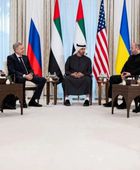 زيلينسكي يوجه الشكر لرئيس الإمارات على الدور الإنساني والدبلوماسي