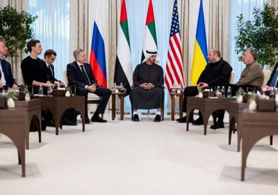 زيلينسكي يوجه الشكر لرئيس الإمارات على الدور الإنساني والدبلوماسي