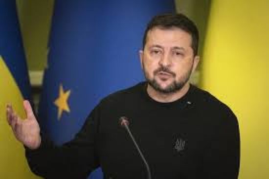 زيلينسكي يطلب مزيدًا من الدفاعات الجوية للتصدي للضربات الروسية