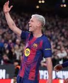 برشلونة يهزم أوبييدو بثلاثية ويستعيد صدارة الدوري