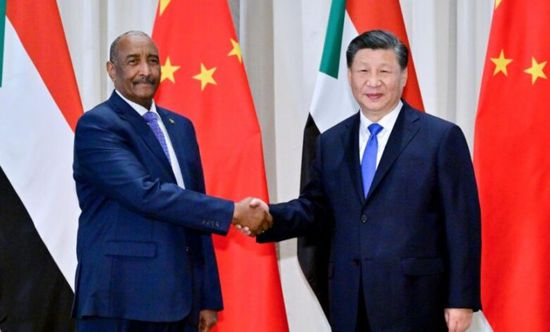 البرهان يؤكد أهمية تعزيز علاقات السودان مع الصين