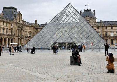 للمرة الرابعة.. متحف اللوفر يغلق أبوابه أمام الزوار