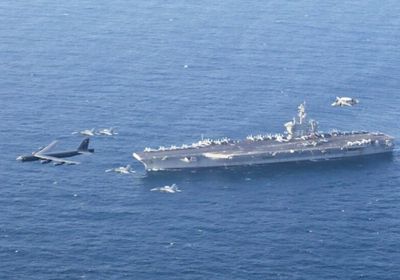 وسط التوترات مع إيران.. حاملة طائرات أمريكية تصل الشرق الأوسط