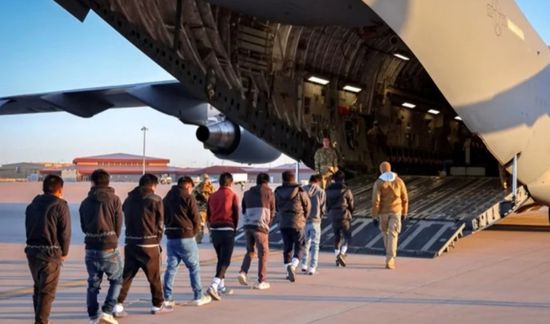 إيران تتسلم دفعة جديدة من المرحلين من أمريكا