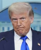 ترامب يهدد إيران بأسطول ضخم بجوارها