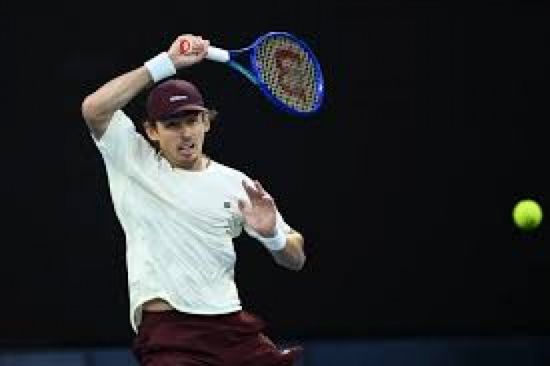 ألكاراز يروض دي مينو ليبلغ قبل نهائي بطولة أستراليا المفتوحة