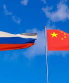 الصين تدعو لتعزيز التعاون الدفاعي مع روسيا