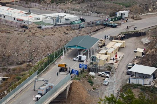 أرمينيا وأذربيجان تتوصلان إلى اتفاق لنقل الغاز الطبيعي المسال والبيتومين