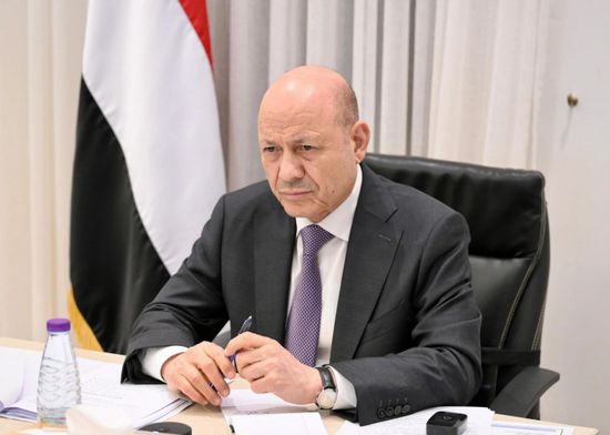 رشاد العليمي.. حقبة من الفساد والنهب وتضارب المصالح