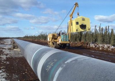 أزمة أنابيب النفط الكندية تتجدد مع تزايد وفرة المعروض