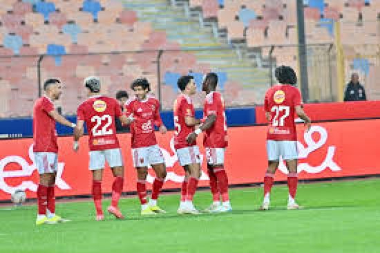 الأهلي يقترب من صدارة الدوري المصري بثلاثية في وادي دجلة